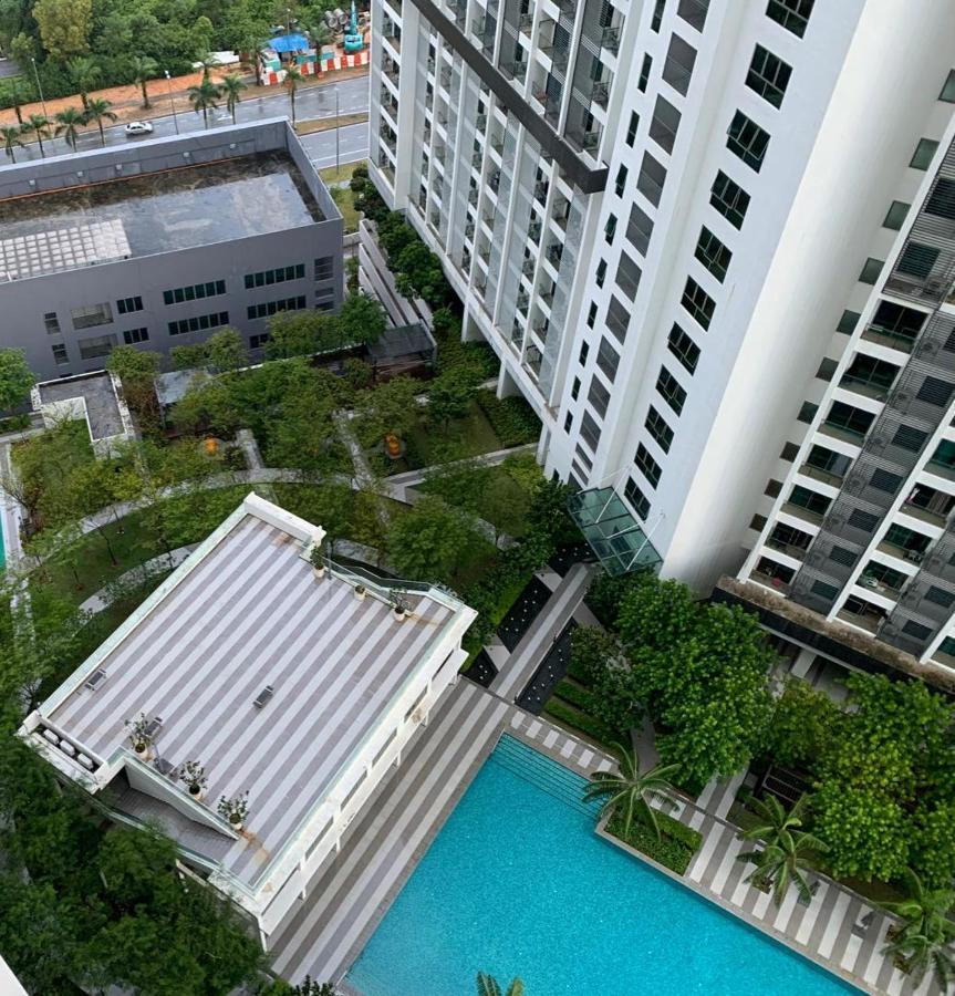Cosy Studio Netflix Selfcheckin Cyberjaya 2 Exterior photo