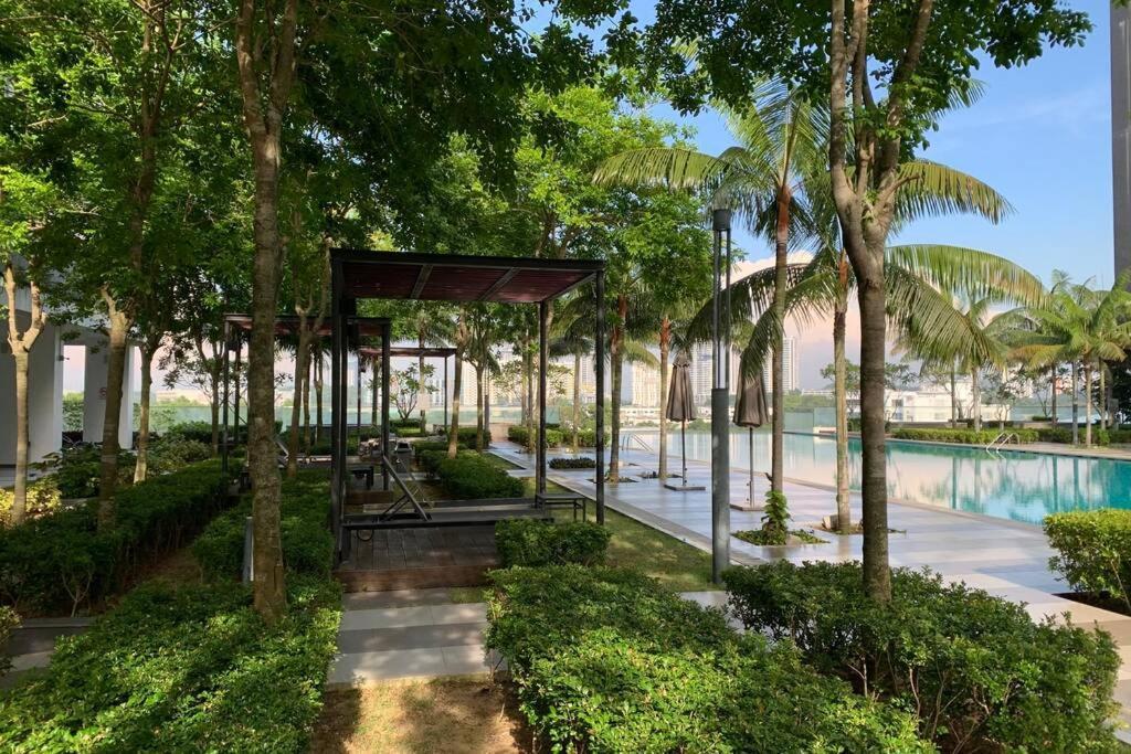 Cosy Studio Netflix Selfcheckin Cyberjaya 2 Exterior photo
