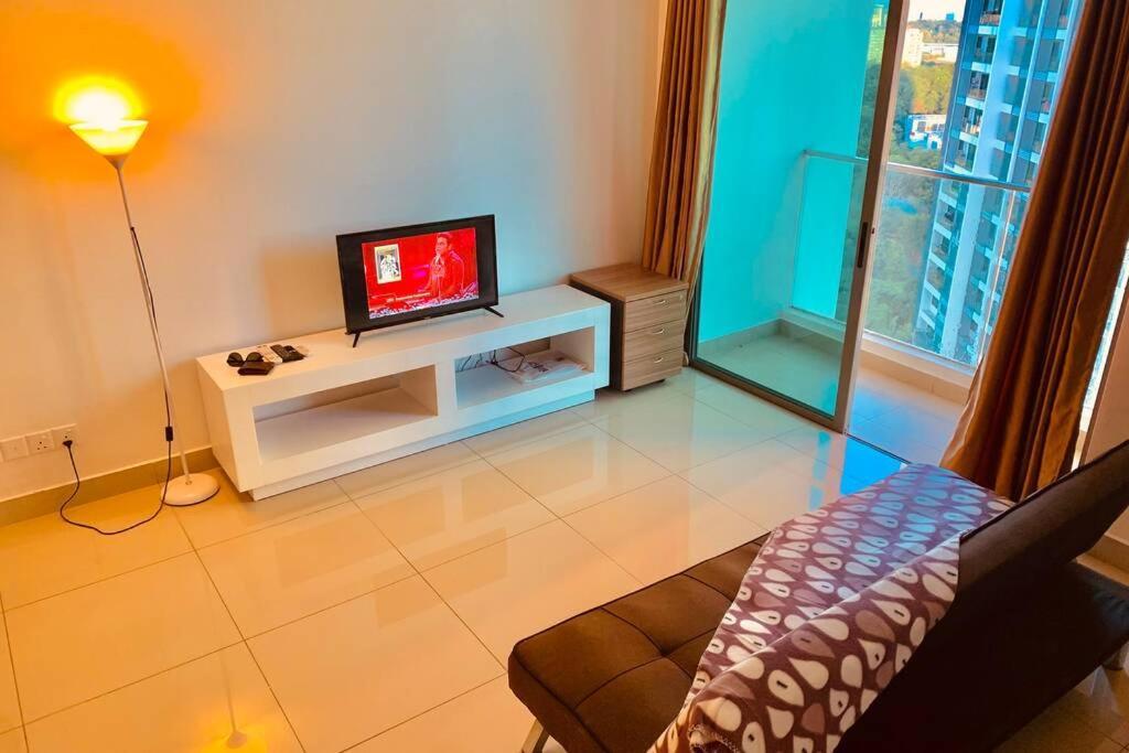 Cosy Studio Netflix Selfcheckin Cyberjaya 2 Exterior photo