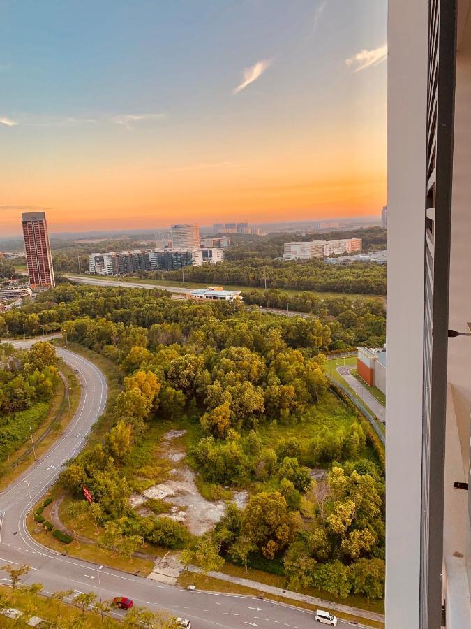 Cosy Studio Netflix Selfcheckin Cyberjaya 2 Exterior photo